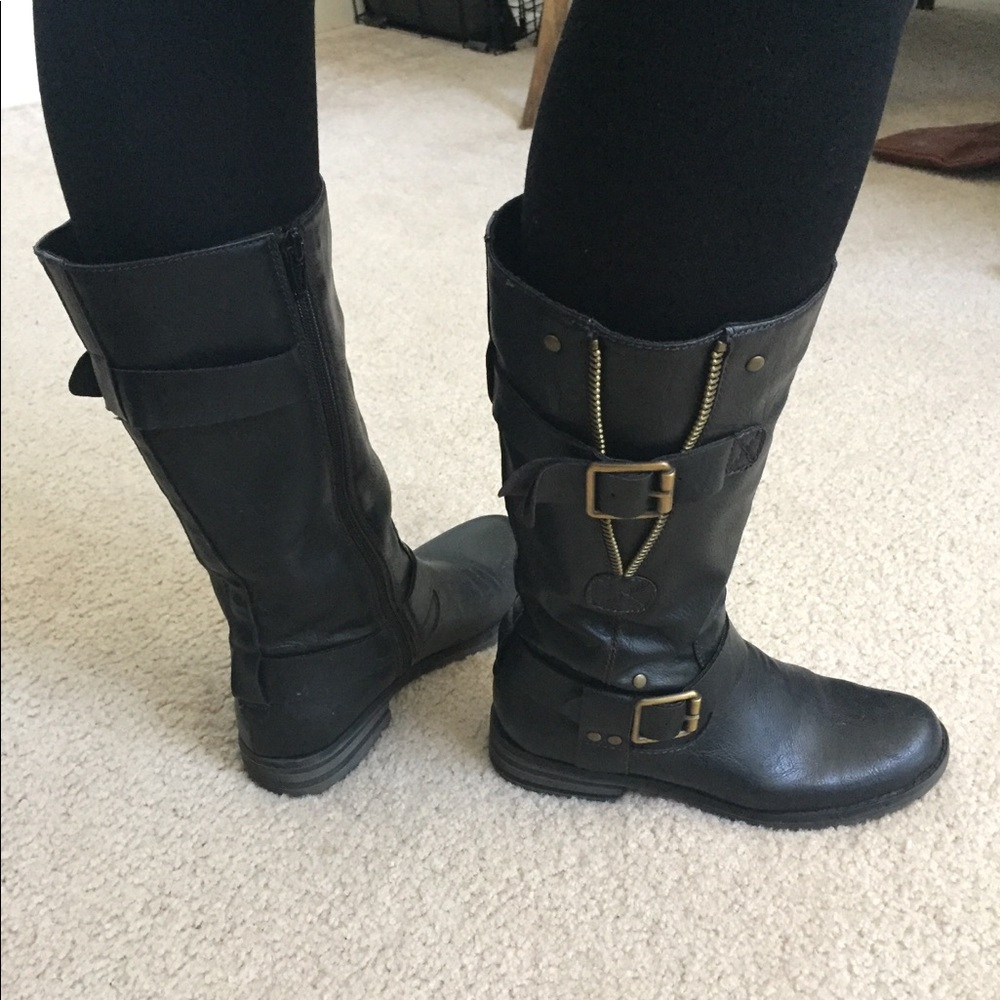 Leather Moto-style boot - Picture 3 of 8